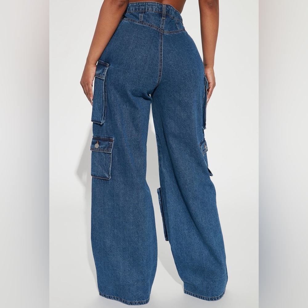 Lily High Waist CargoPants MediumBlue Wash Stylish Denim jeans.
Size 13 regular - Picture 8 of 9